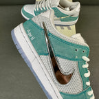 AY Batch-APRIL SKATEBOARDS x NK Dunk SB Low "White and Multi- Color"