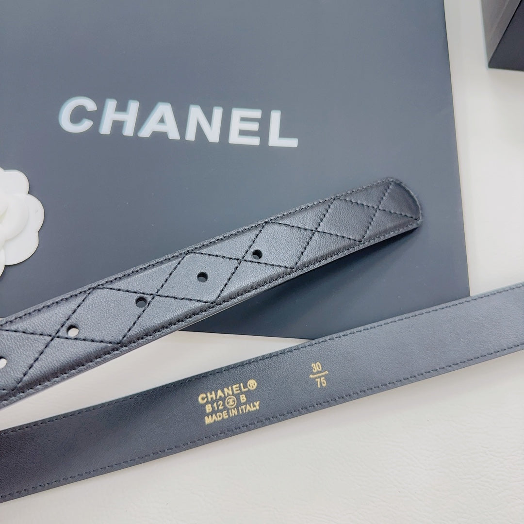 Chanel belt with dark navy quilted leather strap and silver-tone hardware details