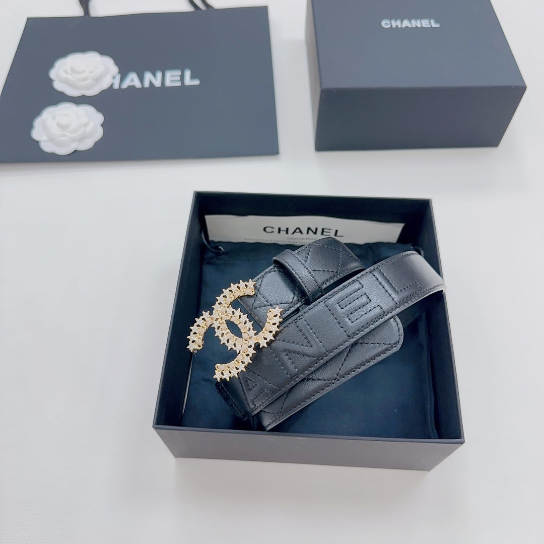Chanel leather belt in dark blue with quilted texture and gold-tone CC buckle