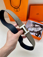 Hermes reversible leather belt with silver H buckle, gray and dark navy