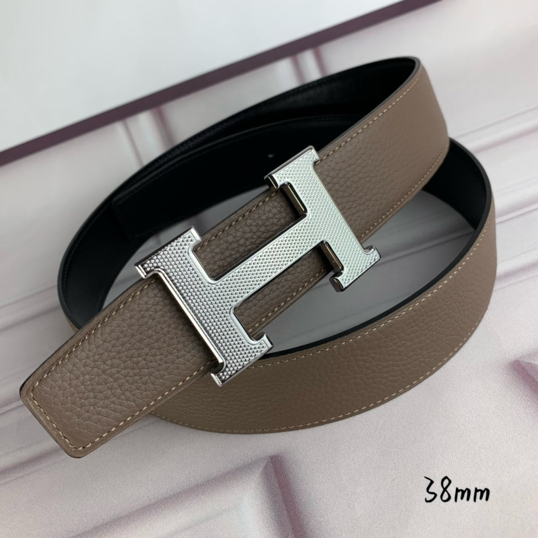 Leather belt with silver-toned H buckle and textured taupe strap