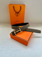 Leather belt in taupe with silver double-prong buckle