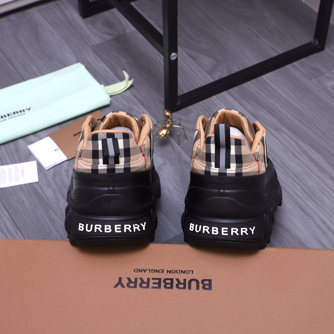 Luxury Shoes Burberry