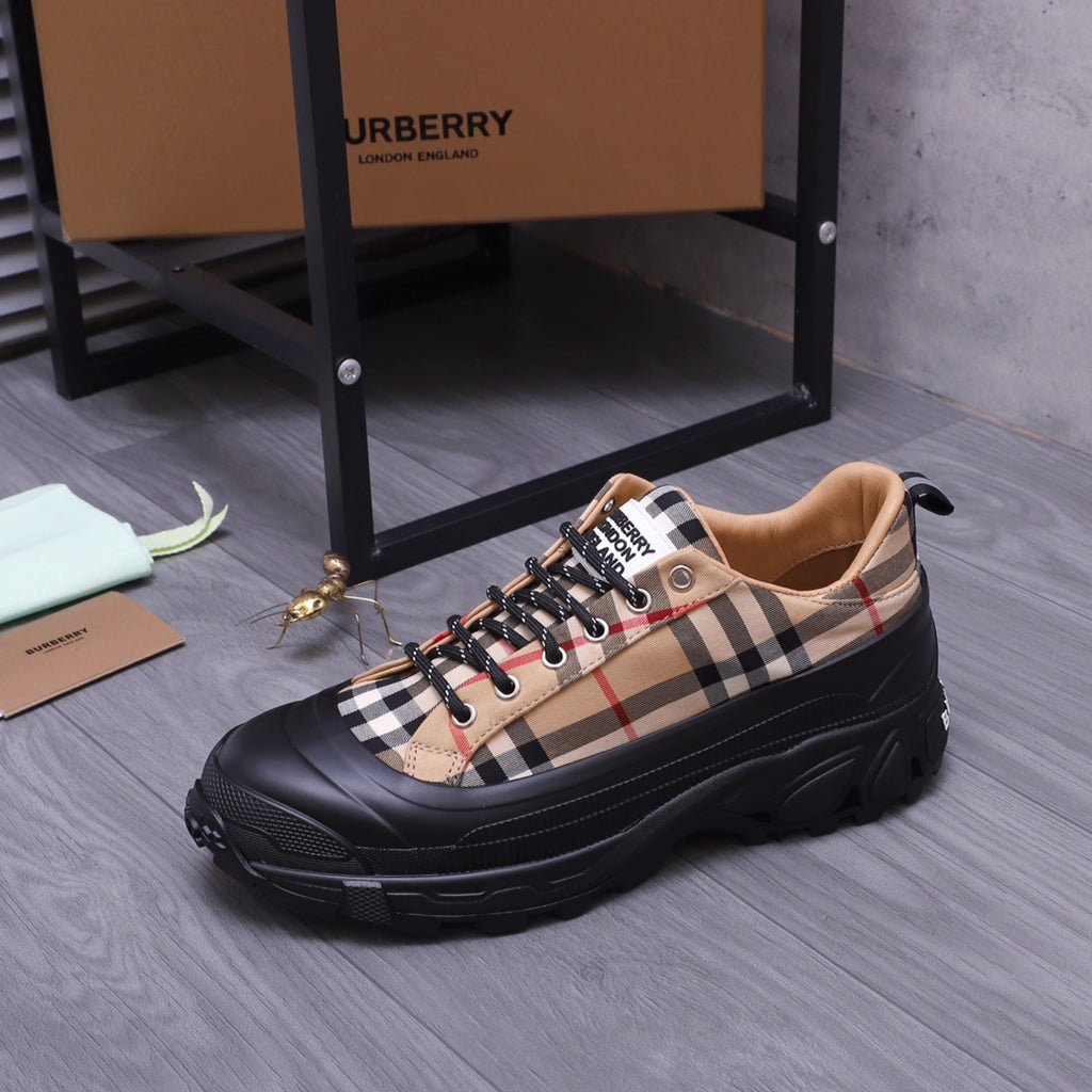 Luxury Shoes Burberry