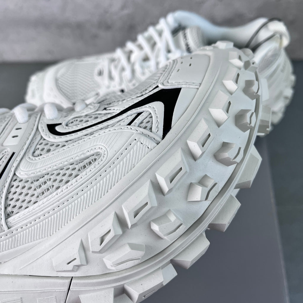 Balenciaga unisex white sneaker close-up of tread and side detailing