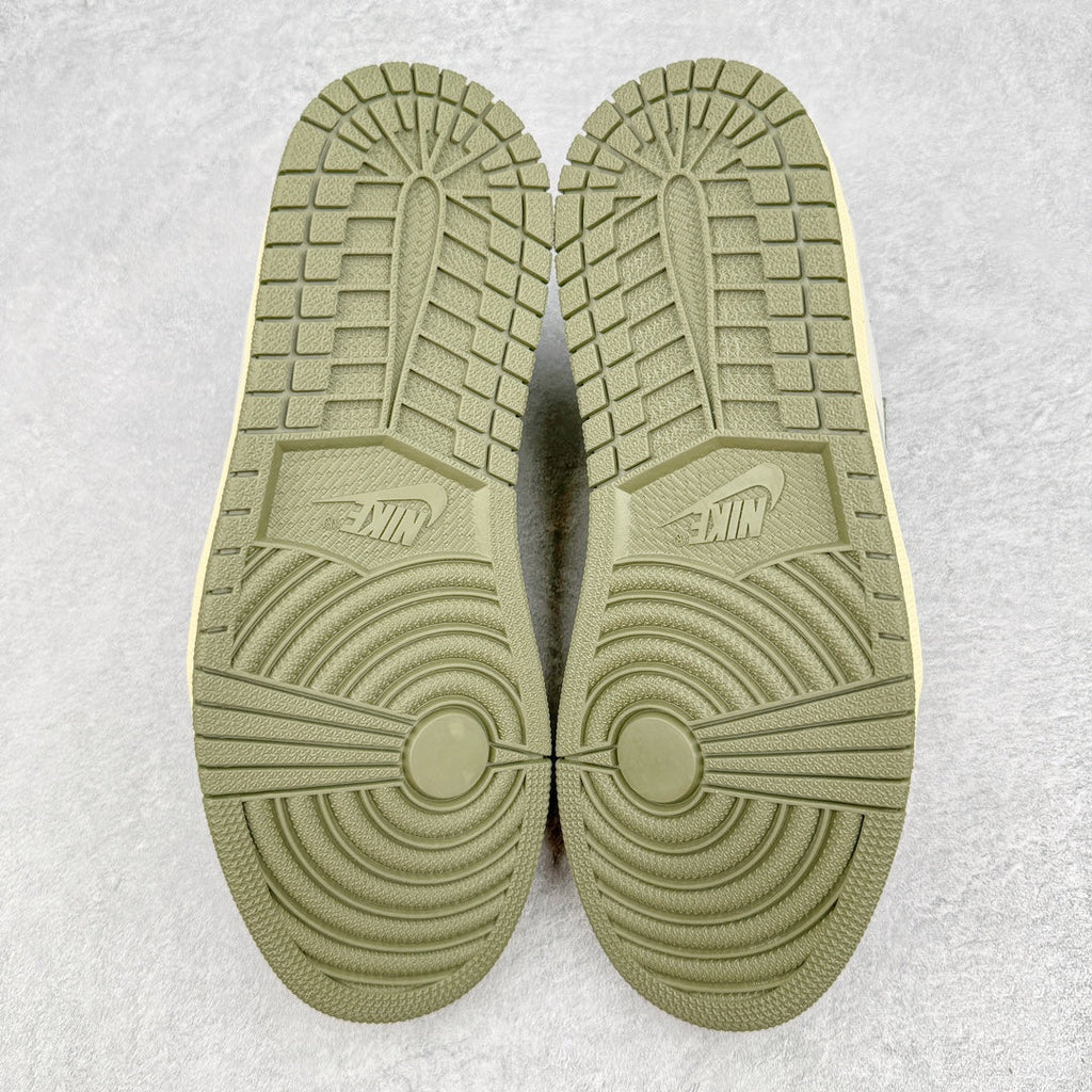 KZ Batch-Air Jordan 1  × Travis Scott “Green suede”