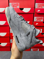 GX Batch-Kaws × Air Jordan 4 Grey
