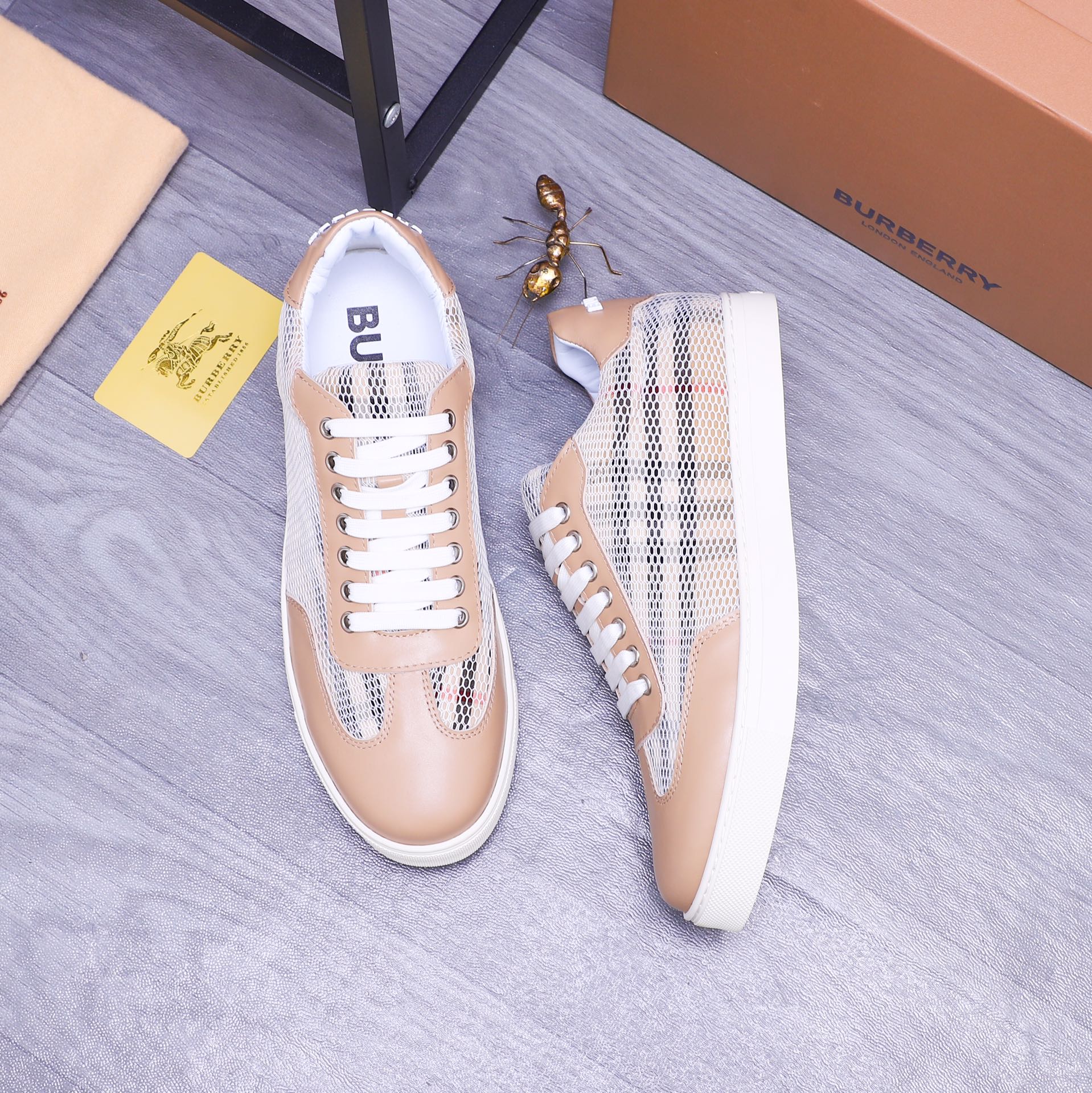 Luxury Shoes Burberry