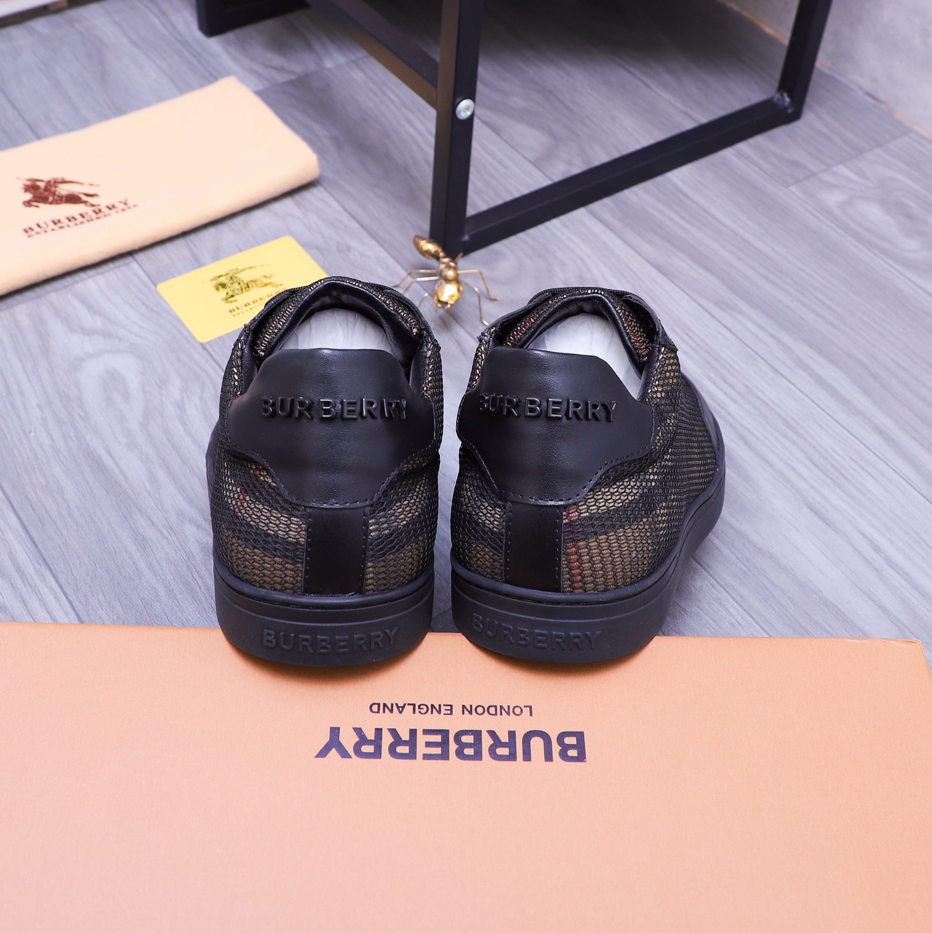 Luxury Shoes Burberry