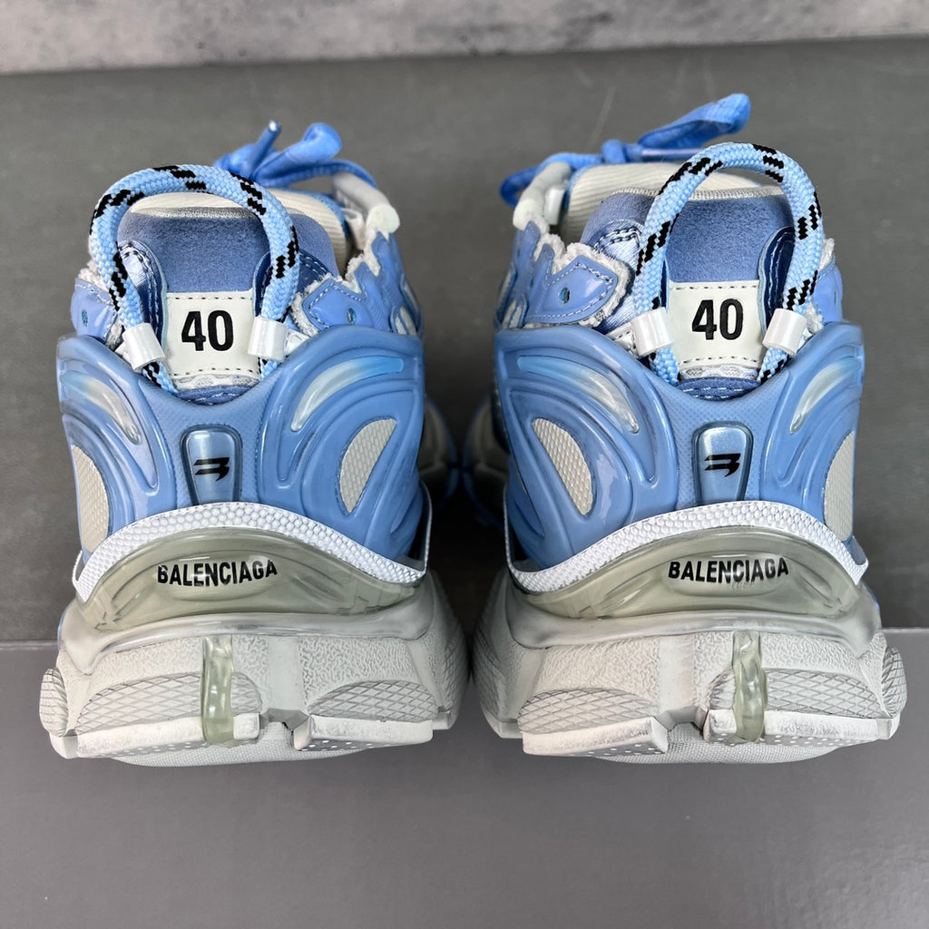 Balenciaga unisex sneakers back view with “40” size tags and BALENCIAGA branding
