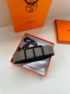 Grey leather belt with double-square buckle