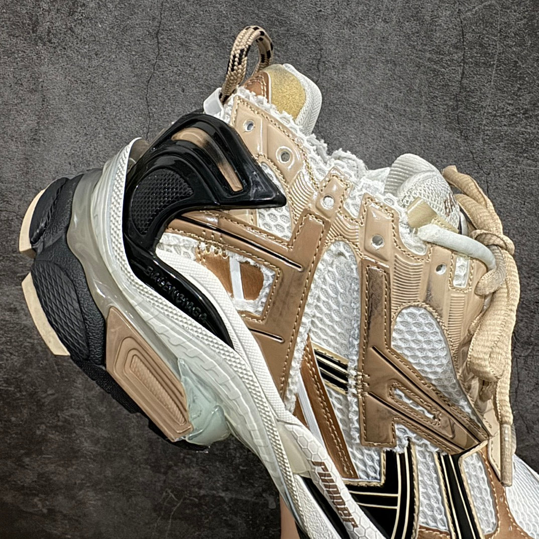 Unisex high-top sneakers with thick sole, gold and white upper, lace-up laces