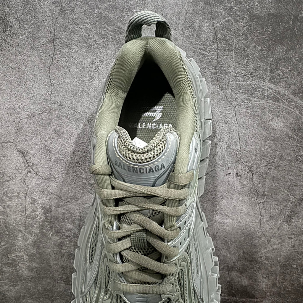 Balenciaga unisex trail sneaker, light green tongue and laces with padded collar