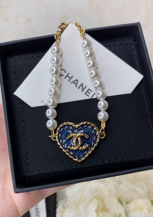 Blue heart enamel pendant pearl-bead bracelet with gold chain and logo charm