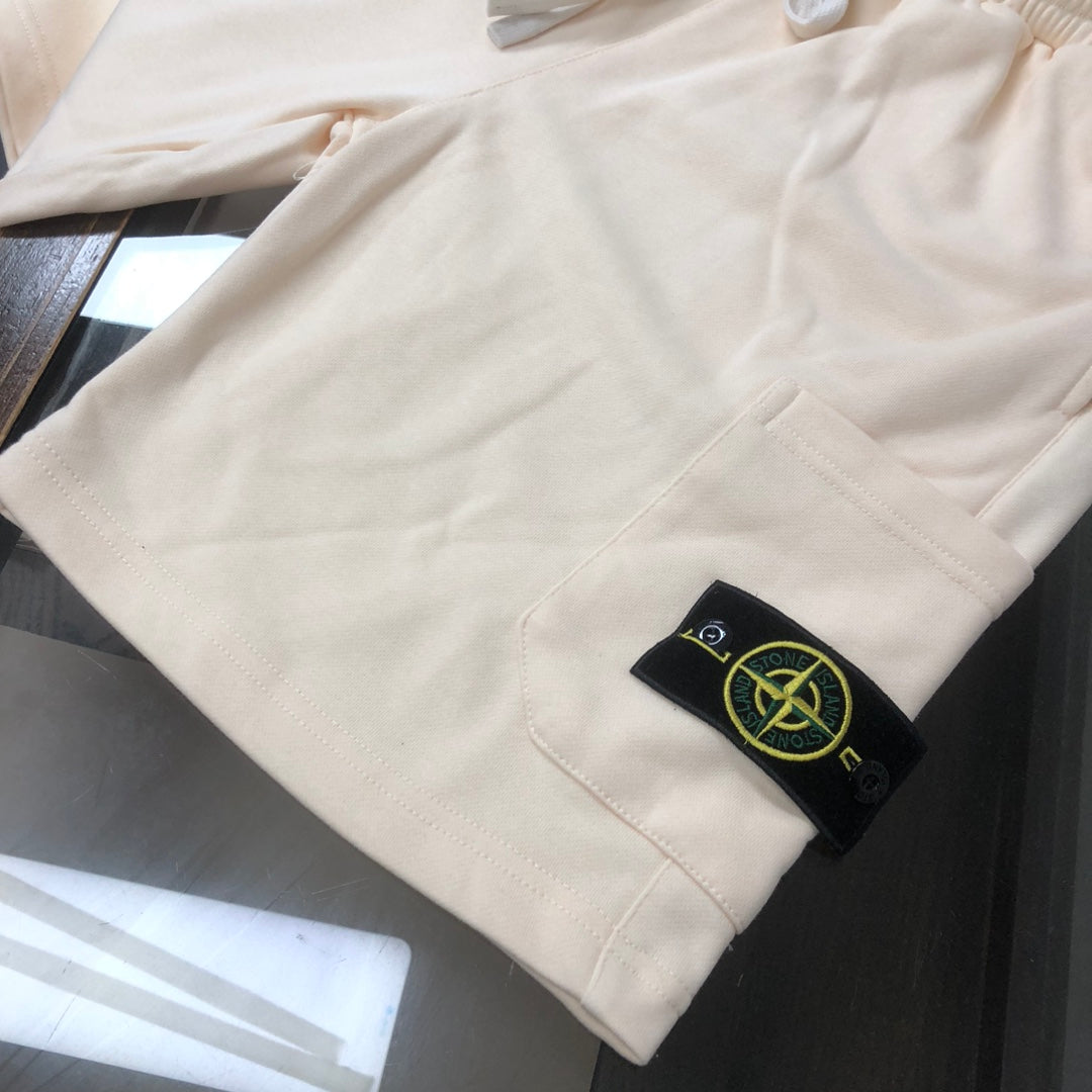 Off-white shorts with Stone Island logo patch on side pocket