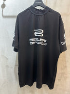 Short-sleeve T-shirt, black with round neck and large white front logo print