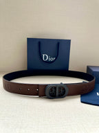 Dior belt in brown leather with oval logo buckle and adjustable holes