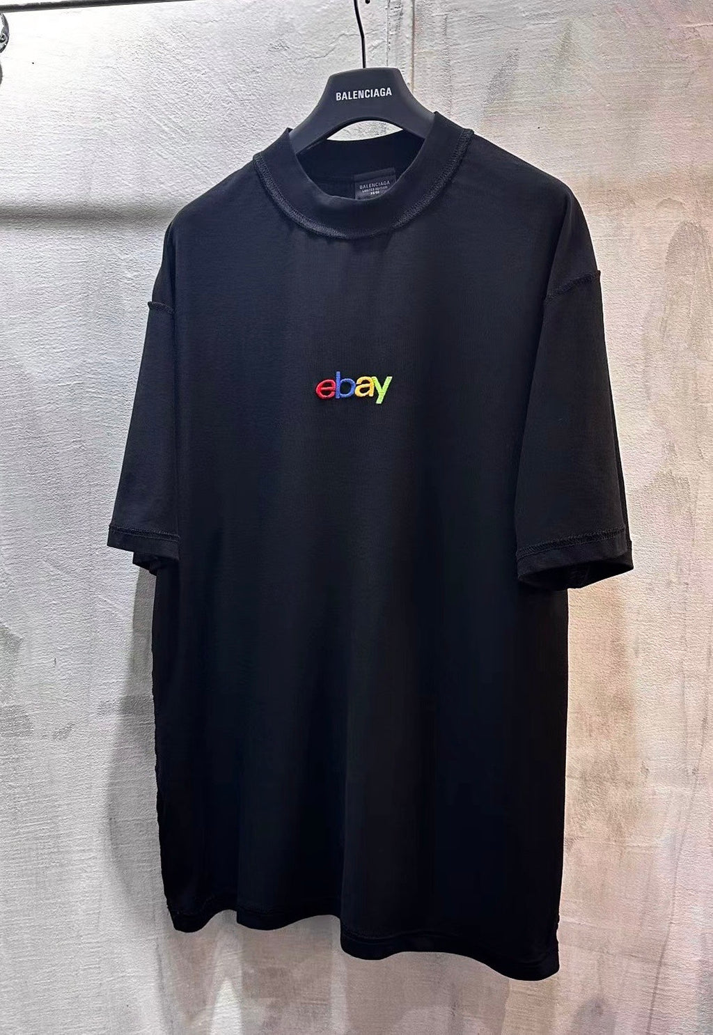 Black short-sleeve T-shirt, crew neck, eBay multicolor logo on chest