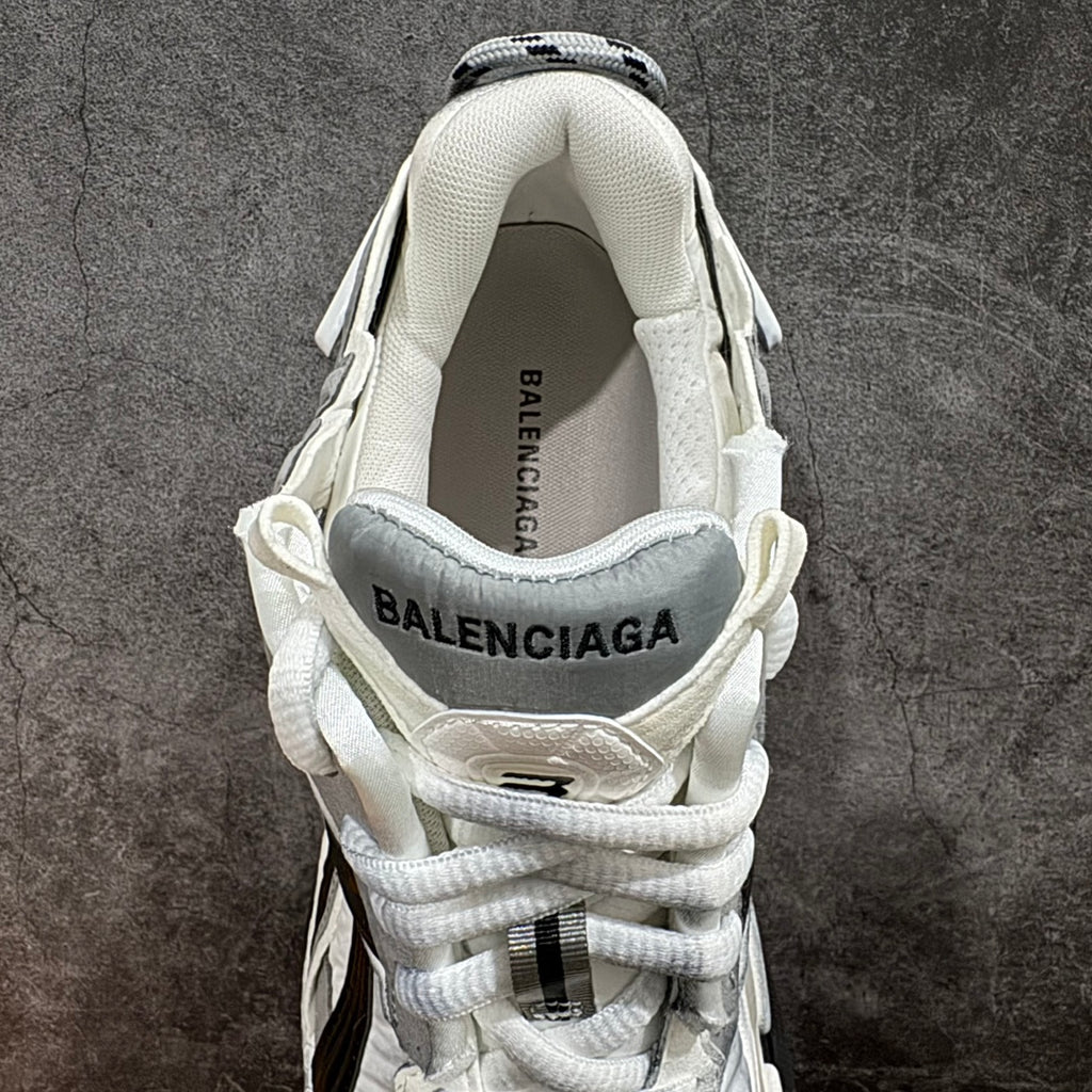 Balenciaga unisex sneaker heel interior in white with BALENCIAGA logo on lining