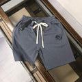 Drawstring shorts with logo patch, dark gray, elastic waistband and white drawstrings