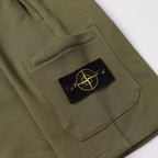 Olive shorts cargo pocket with Stone Island logo patch