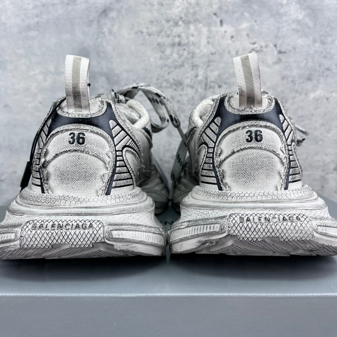 Balenciaga unisex sneakers heels in silver with '36' size marking