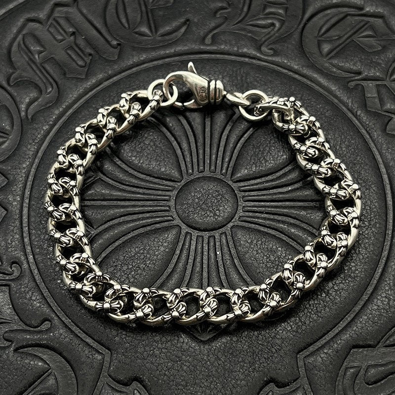 Chrome bracelet with silver-toned curb chain and ring clasp