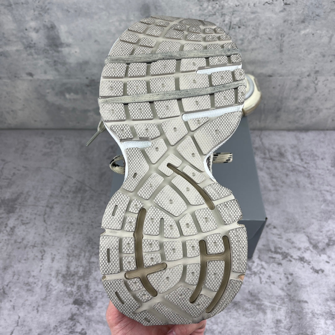 Balenciaga unisex sneaker outsole with tread pattern and thick sole construction
