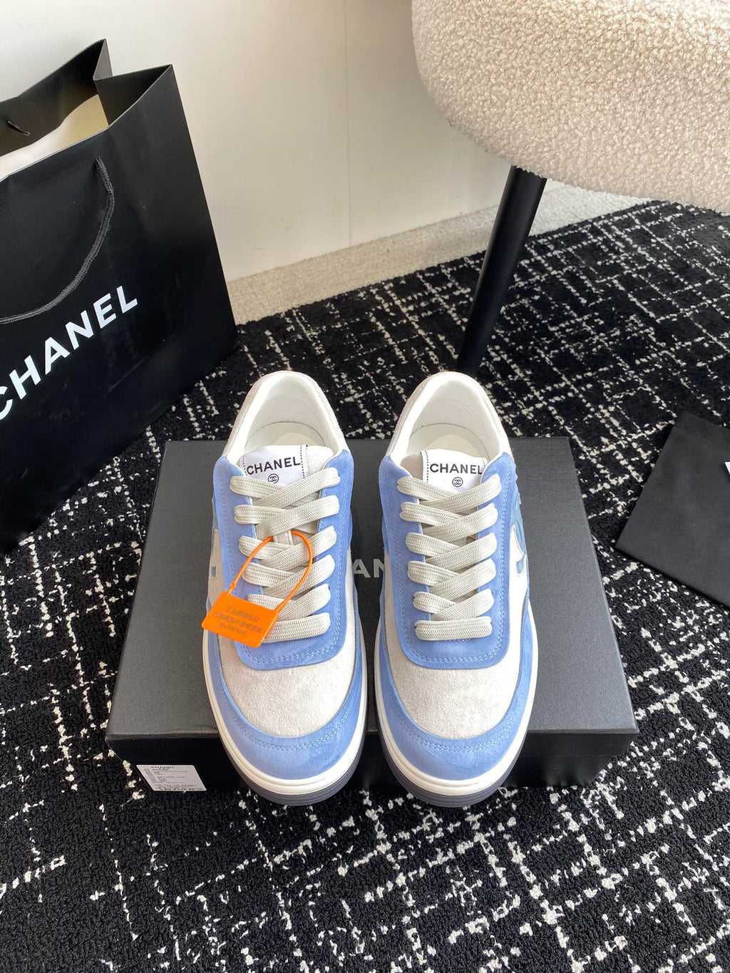 Luxury Shoes Chanel Unisex