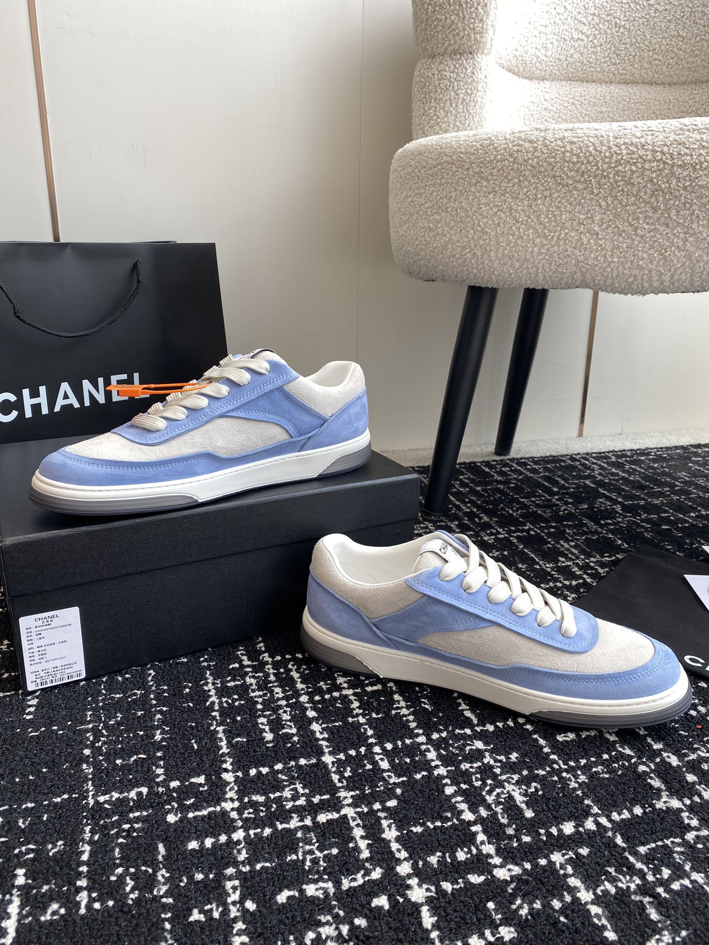 Luxury Shoes Chanel Unisex