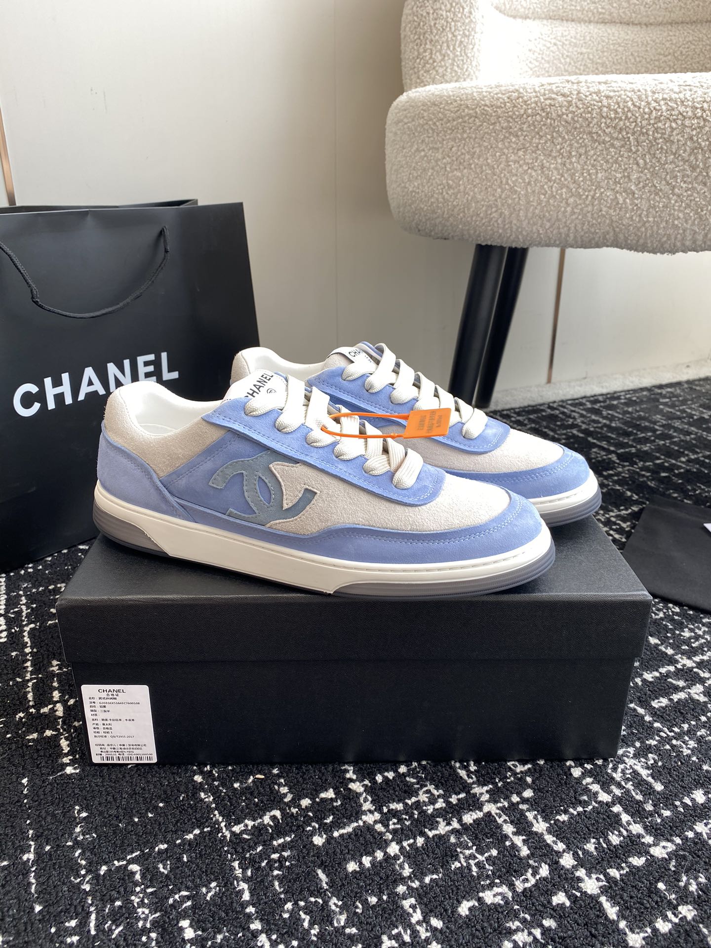 Luxury Shoes Chanel Unisex