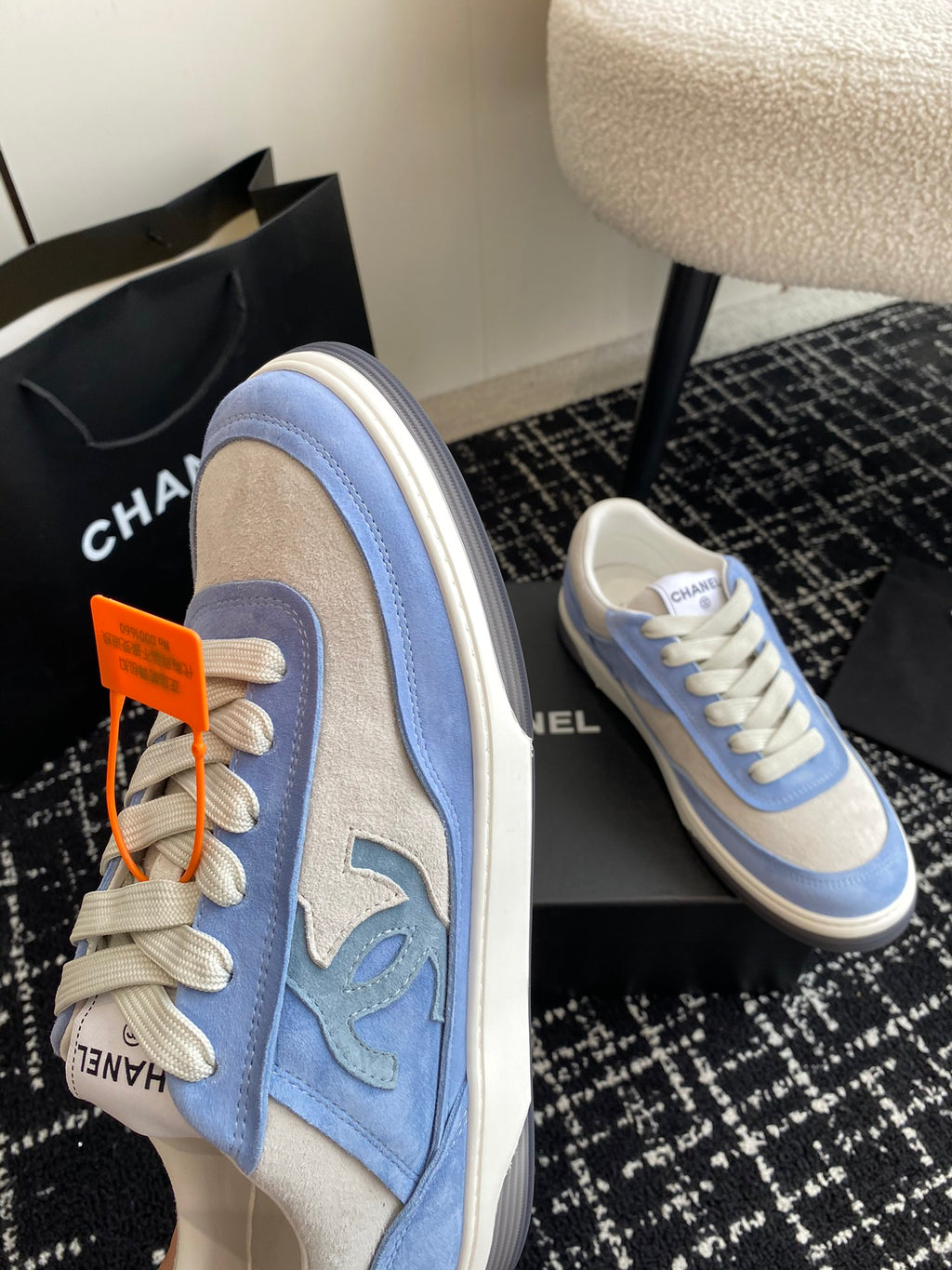 Luxury Shoes Chanel Unisex