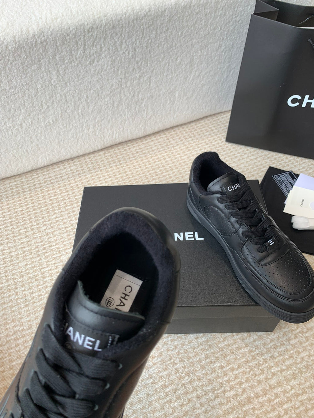 Luxury Shoes Chanel Unisex