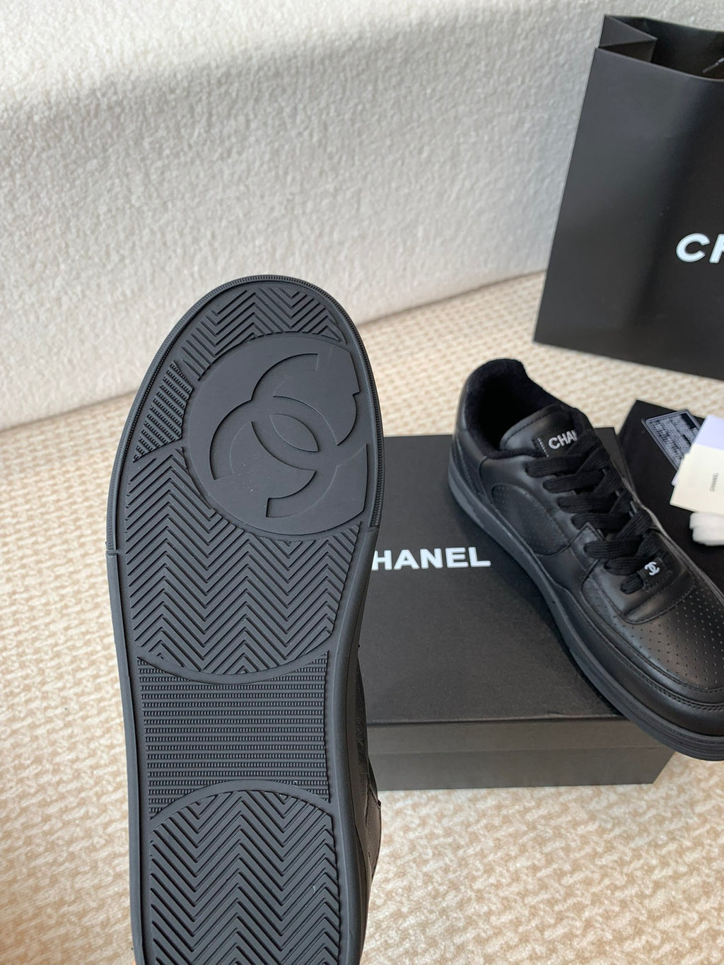 Luxury Shoes Chanel Unisex