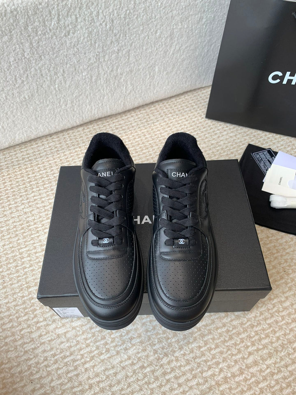 Luxury Shoes Chanel Unisex