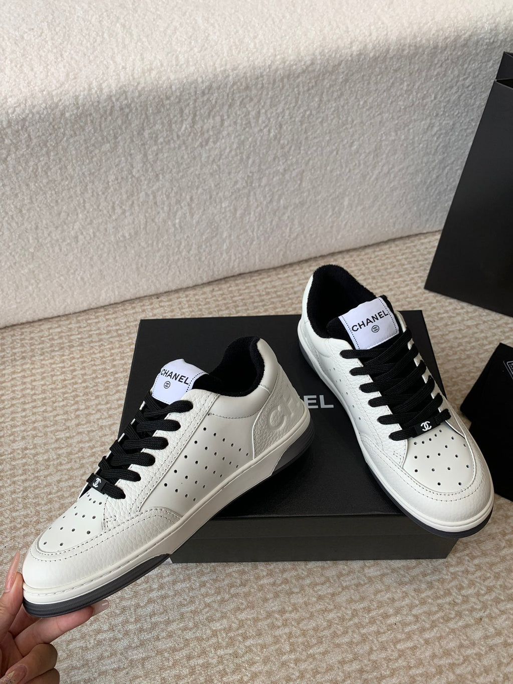 Luxury Shoes Chanel Unisex