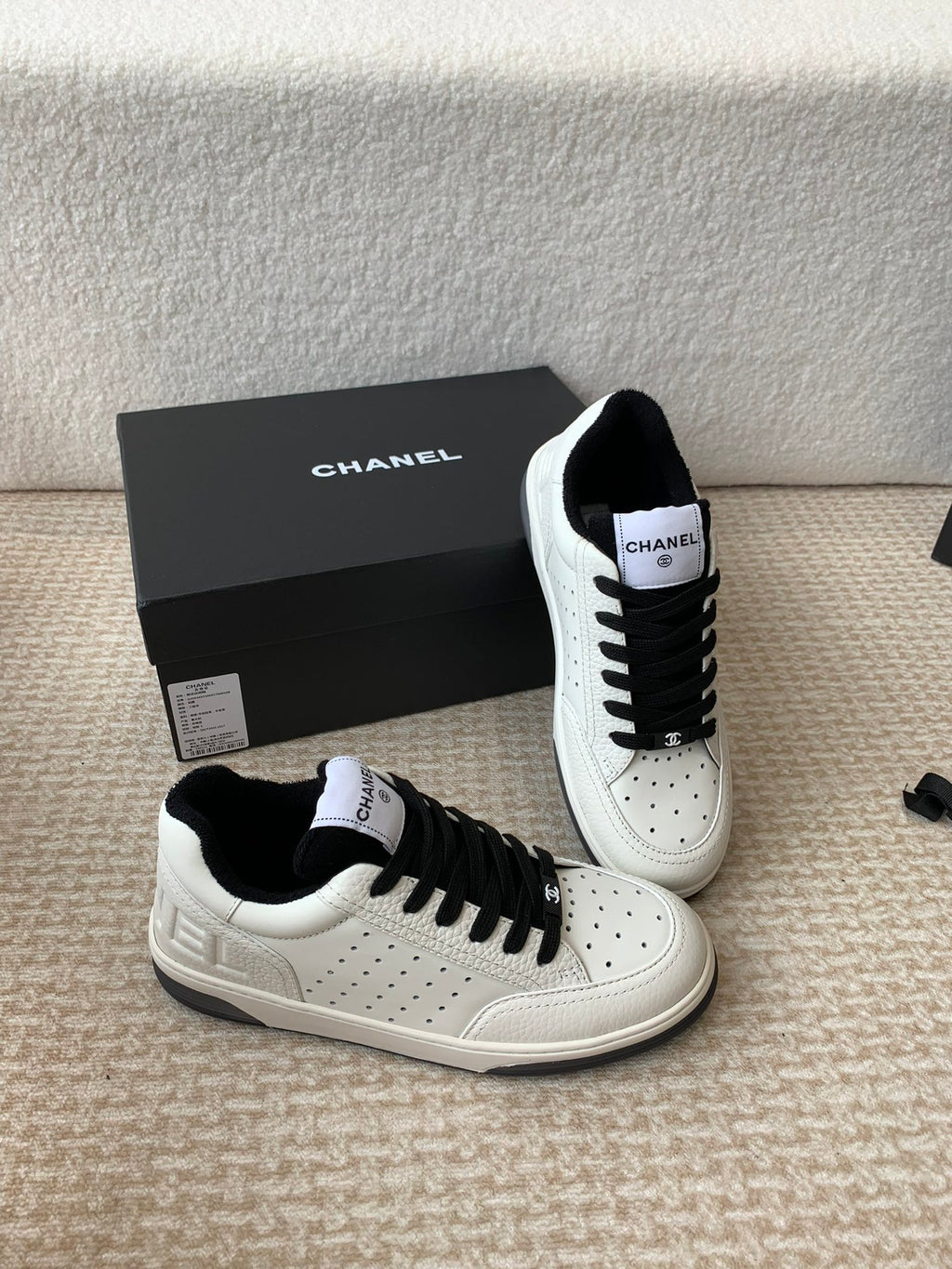 Luxury Shoes Chanel Unisex