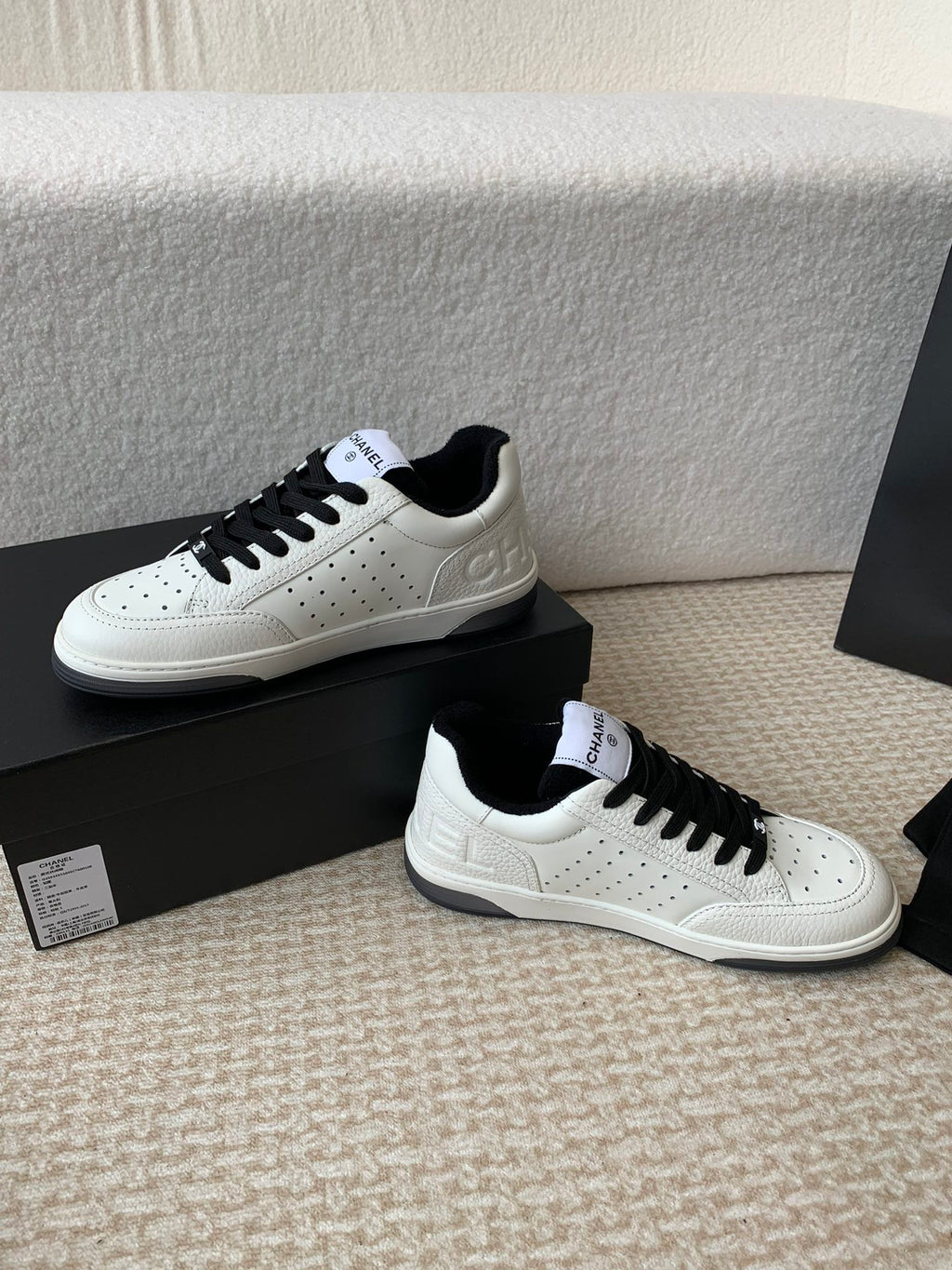 Luxury Shoes Chanel Unisex