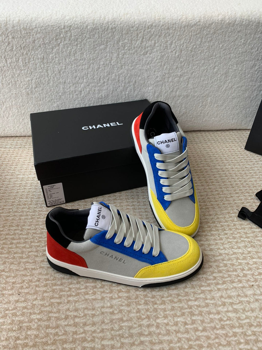 Luxury Shoes Chanel Unisex
