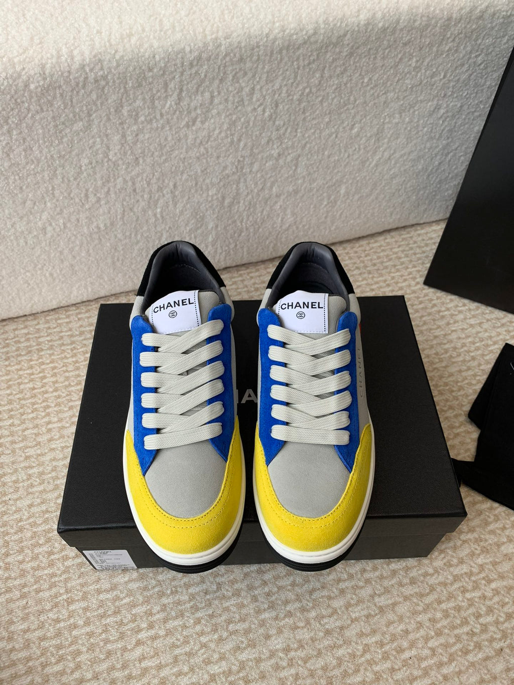 Luxury Shoes Chanel Unisex