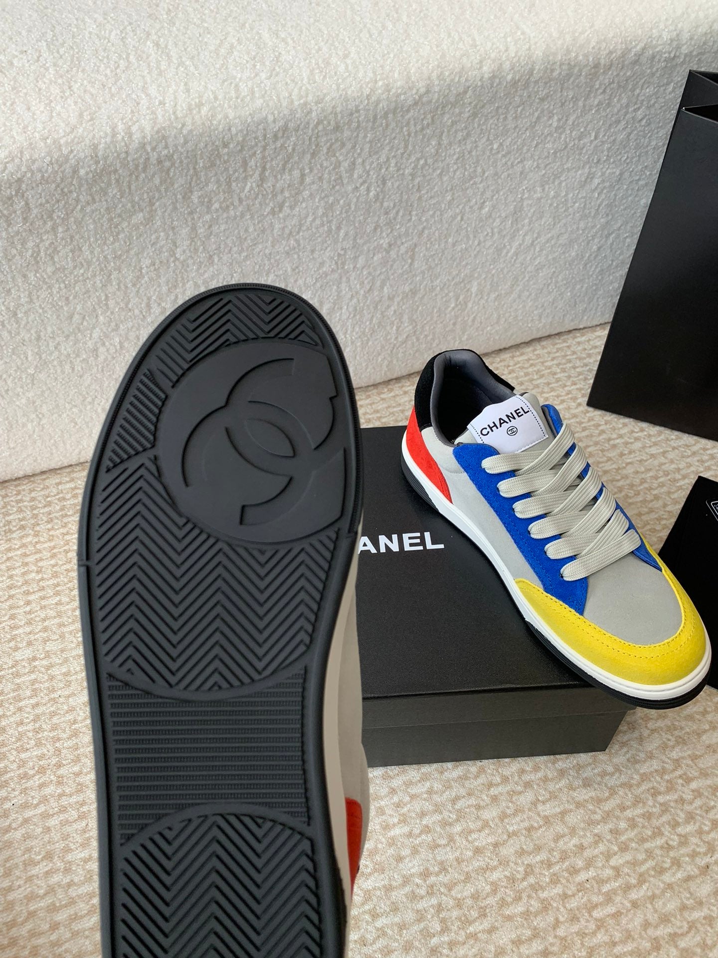 Luxury Shoes Chanel Unisex
