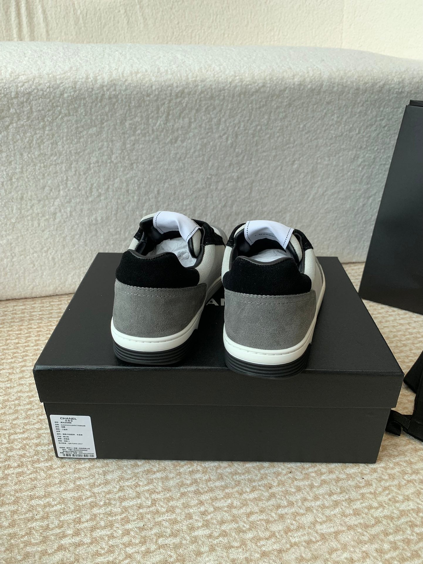 Luxury Shoes Chanel Unisex