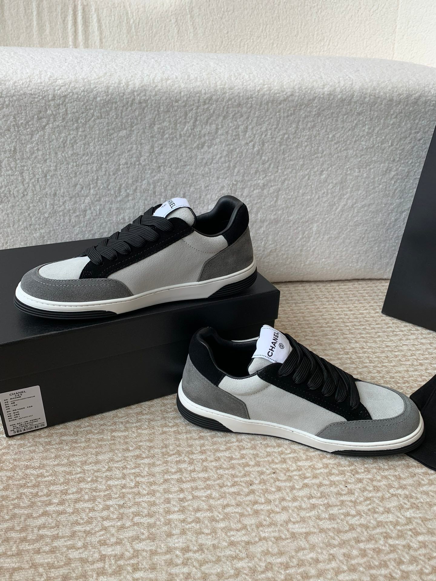 Luxury Shoes Chanel Unisex
