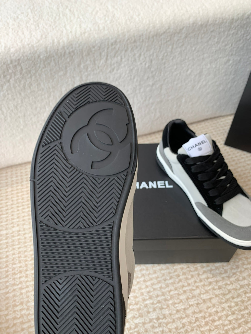 Luxury Shoes Chanel Unisex