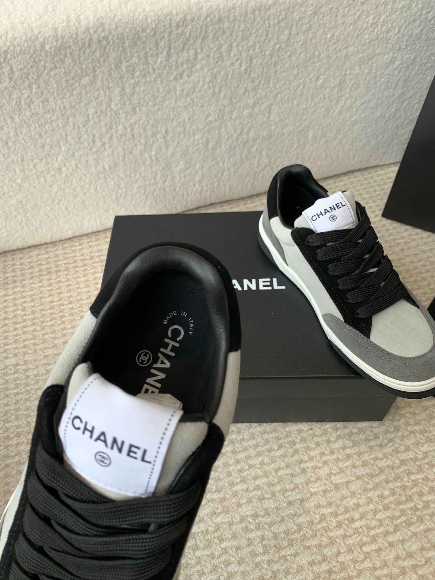 Luxury Shoes Chanel Unisex