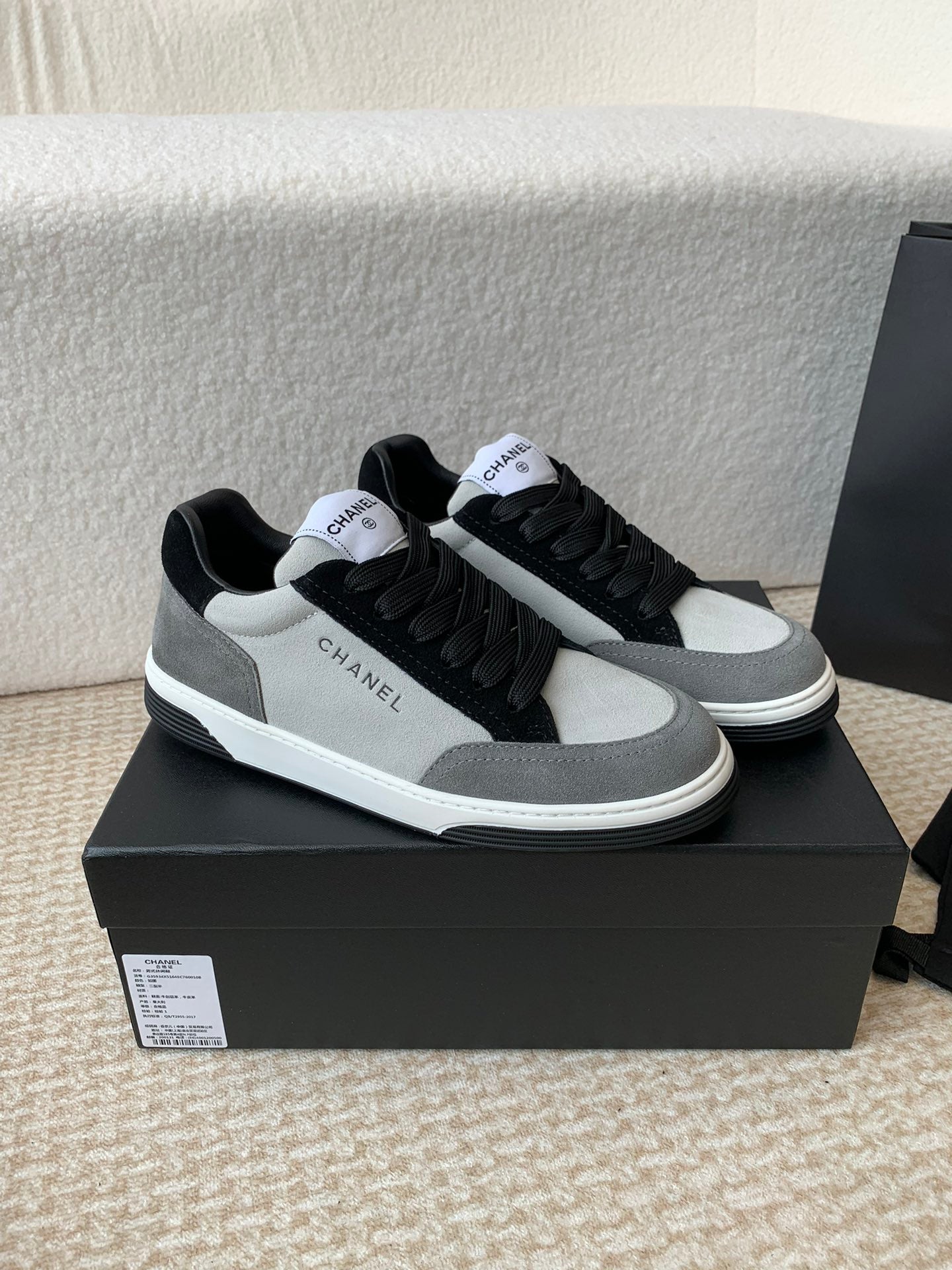 Luxury Shoes Chanel Unisex