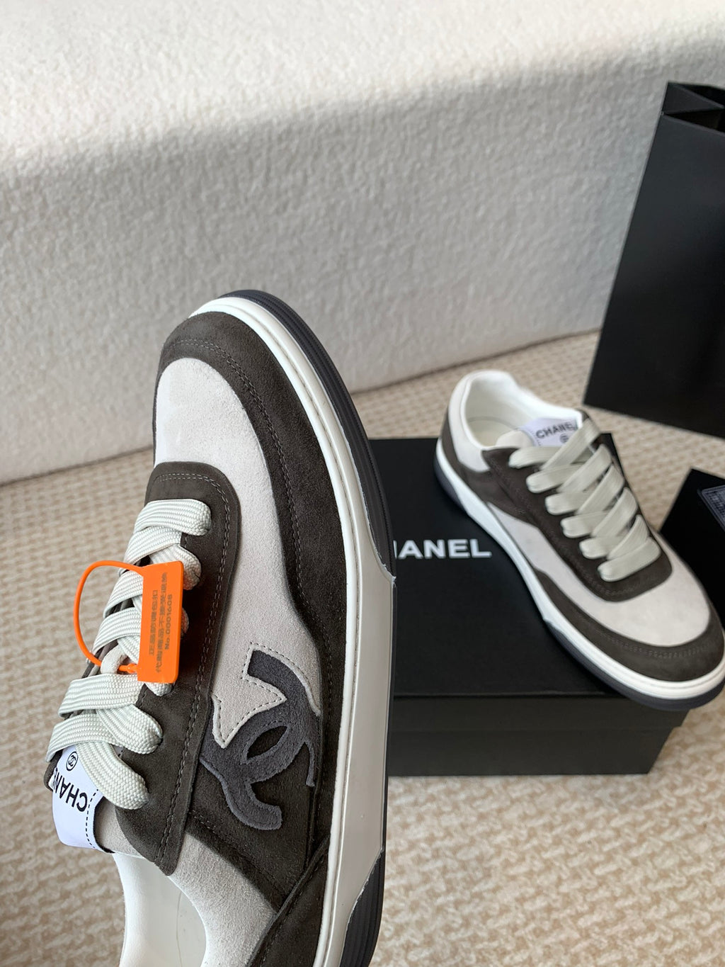 Luxury Shoes Chanel Unisex