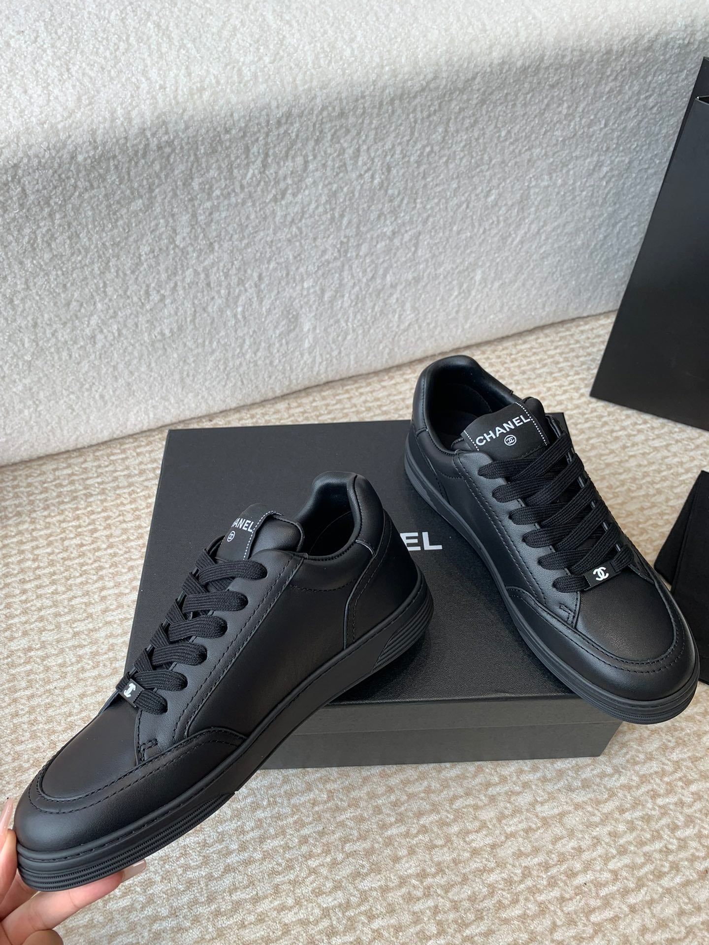 Luxury Shoes Chanel Unisex