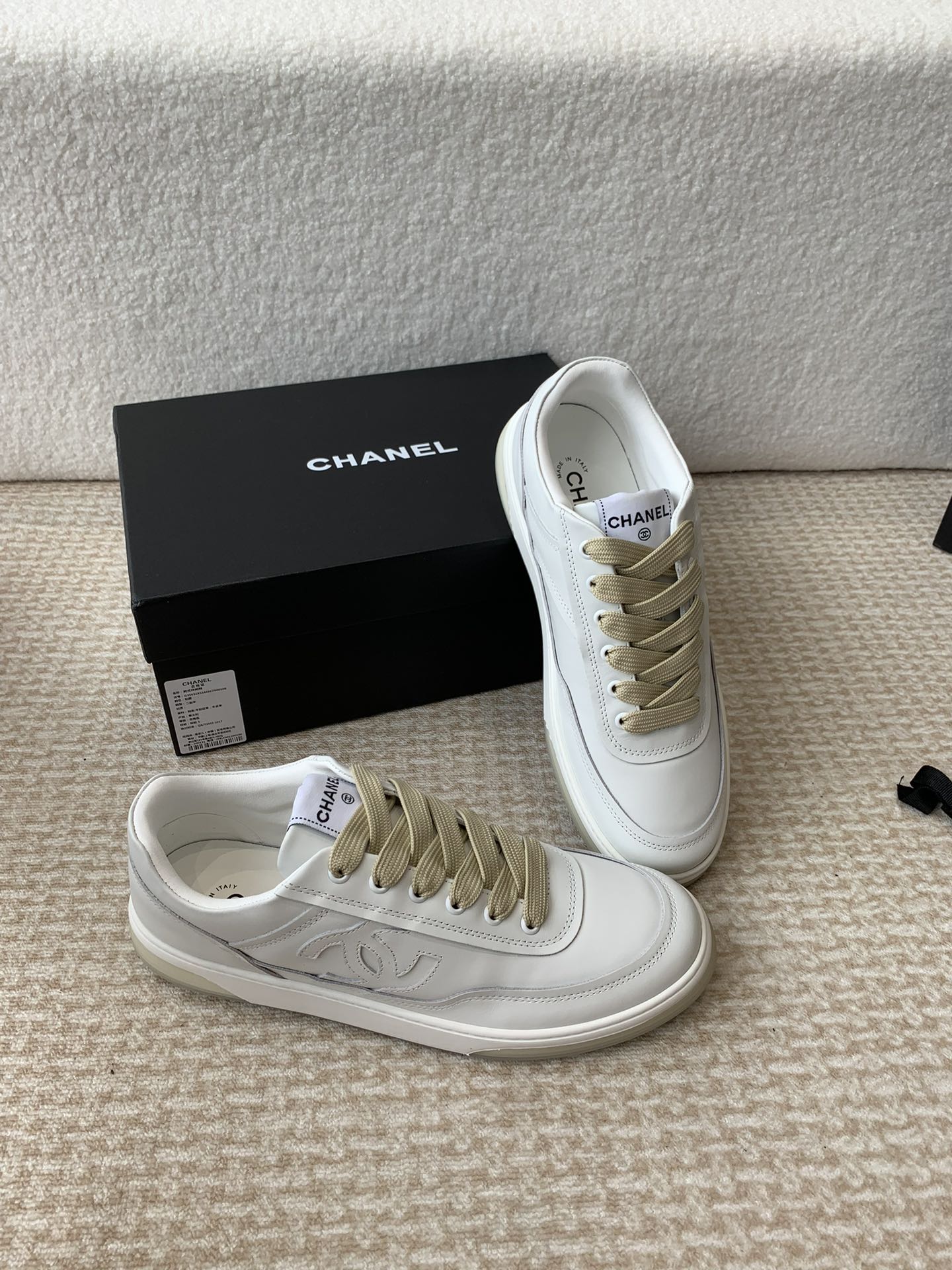 Luxury Shoes Chanel Unisex
