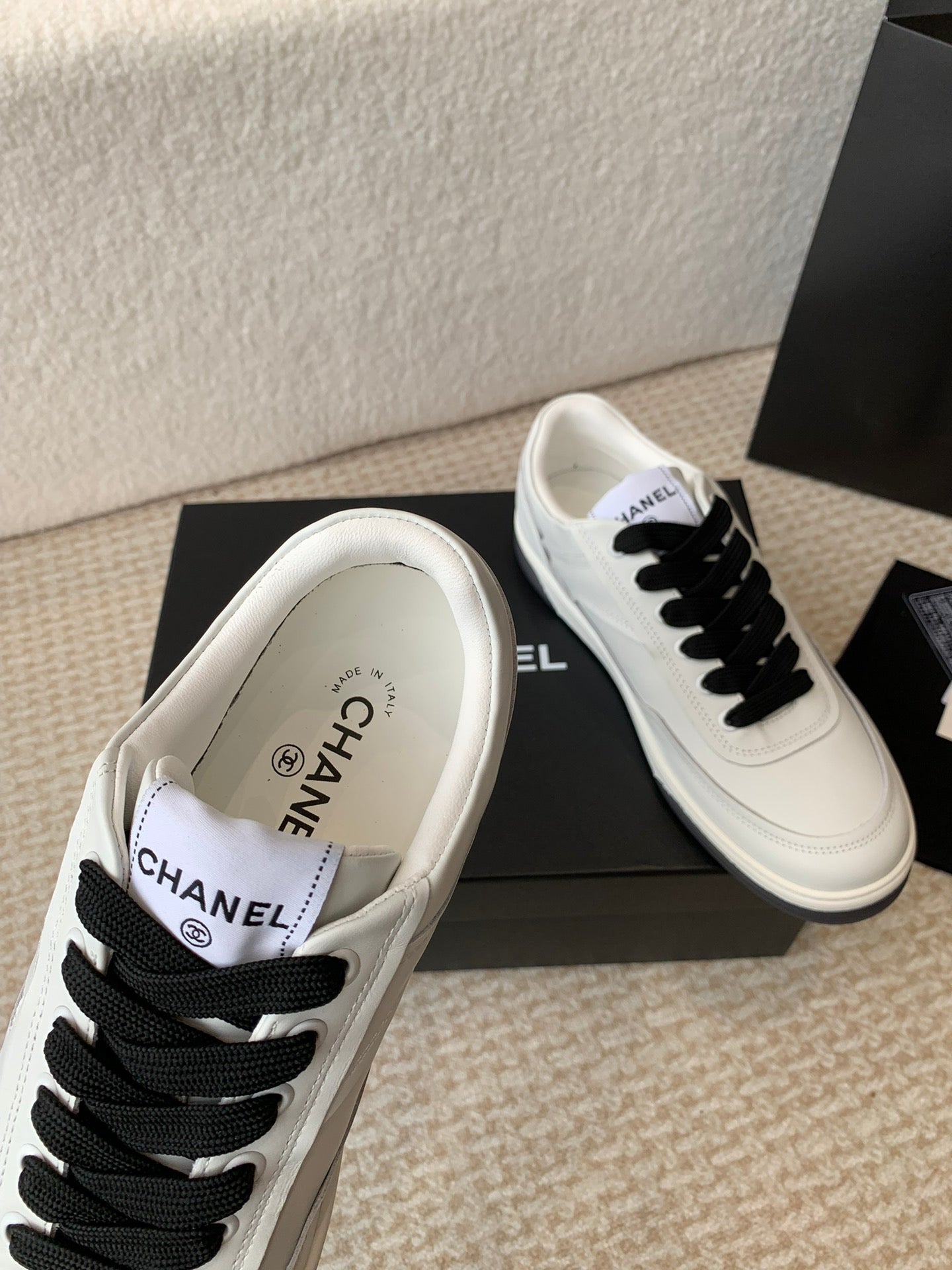 Luxury Shoes Chanel Unisex